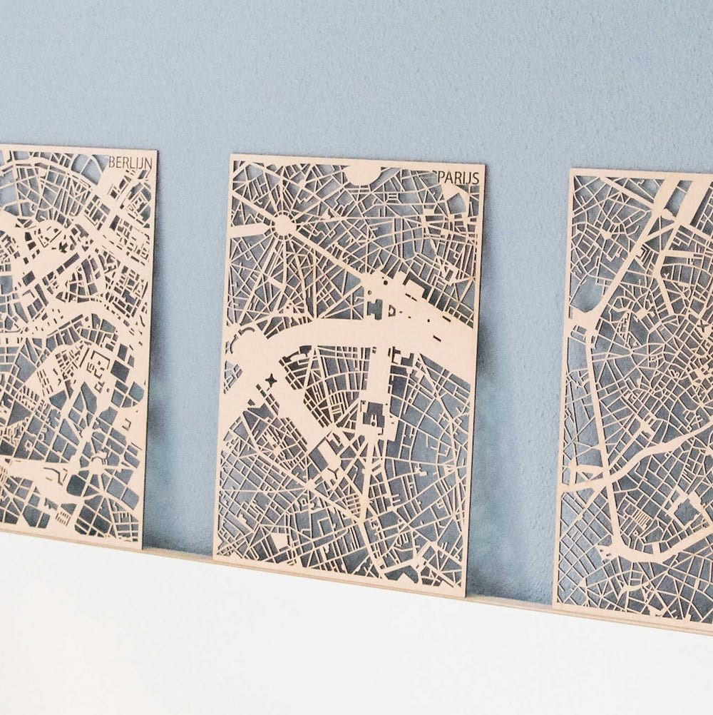 PlanqKaart Houten Stadskaart Brussel is een houten stadsplattegrond van Brussel voor aan de muur.