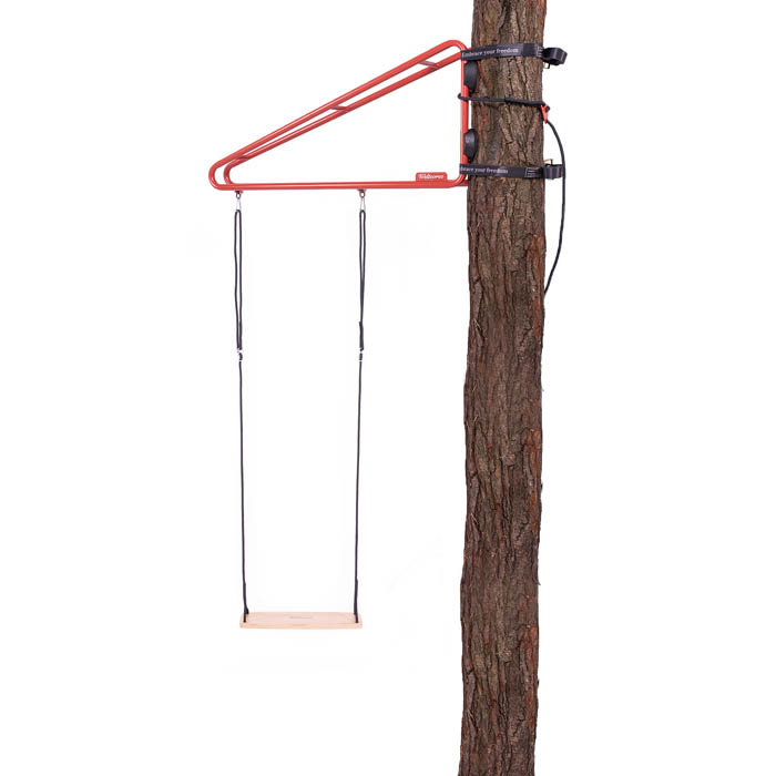 swing, mobiele schommel overal te bevestigen. Weltevree. dutch design, buitenmeubel, houten schommel voor volwassenen.